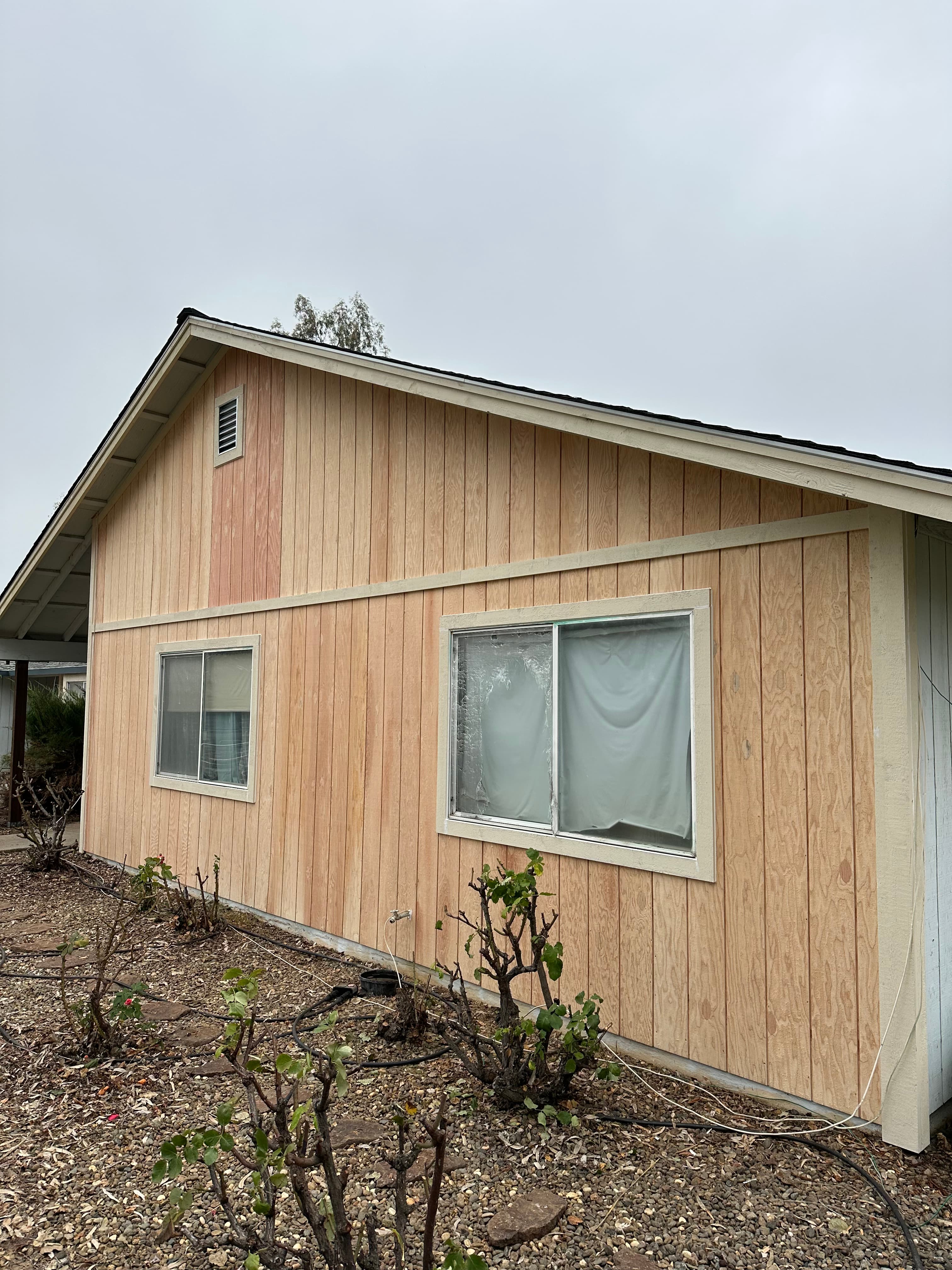 Cedar lap siding installation corner detail in Sacramento, CA by NorCal Exteriors
